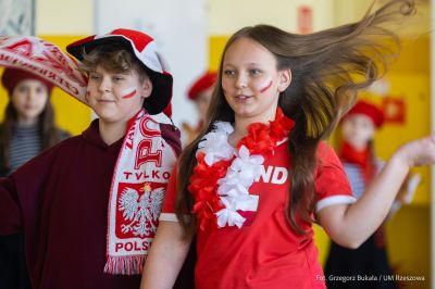 zdjęcie z uroczystego otwarcia hali sportowej w Szkole Podstawowej nr 16 w Rzeszowie, fot. Grzegorz Bukała, Urząd Miasta Rzeszowa